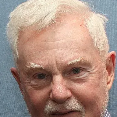 Derek Jacobi profile photo