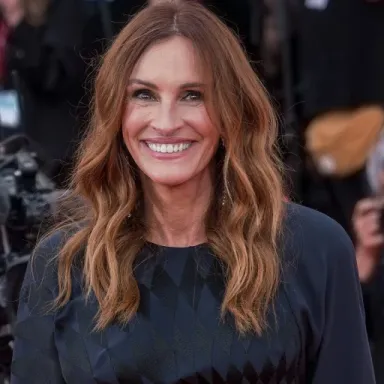 Julia Roberts profile photo