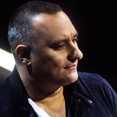 Russell Peters profile photo