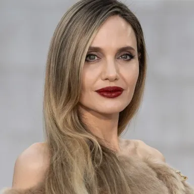 Angelina Jolie profile photo