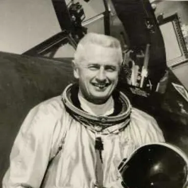 Robert L. Stephens profile photo