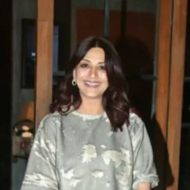 Sonali Bendre profile photo
