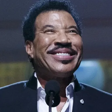 Lionel Richie profile photo
