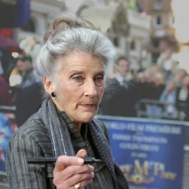 Phyllida Law profile photo