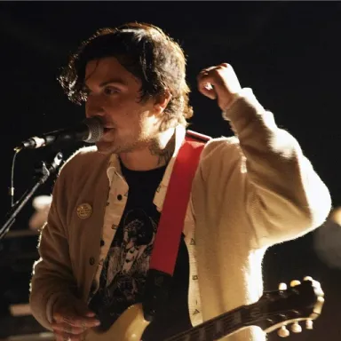 Frank Iero profile photo