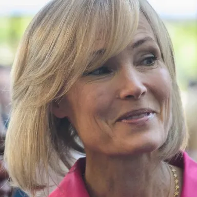 Willow Bay profile photo