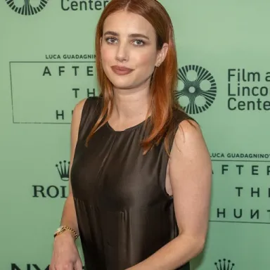 Emma Roberts profile photo