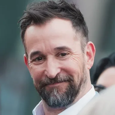 Noah Wyle profile photo
