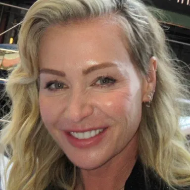 Portia de Rossi profile photo