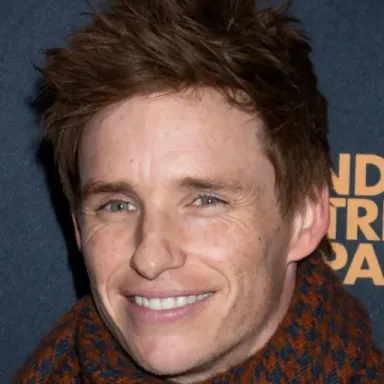 Eddie Redmayne profile photo
