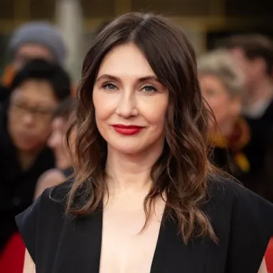 Carice van Houten profile photo