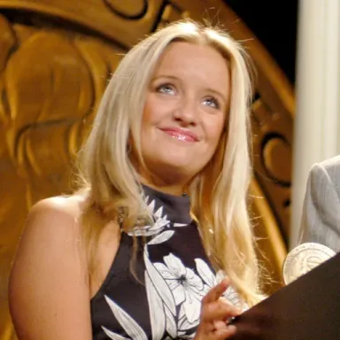 Lucy Davis profile photo