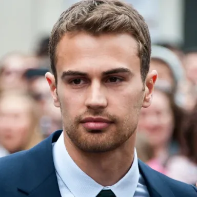 Theo James profile photo