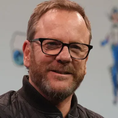 Kiefer Sutherland profile photo