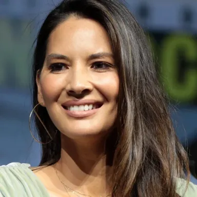Olivia Munn profile photo
