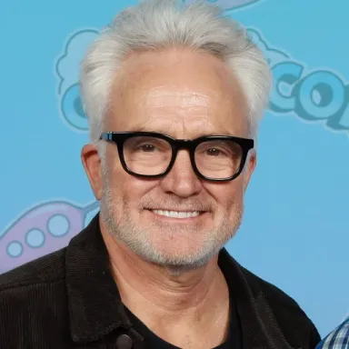 Bradley Whitford profile photo