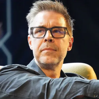 Paddy Considine profile photo