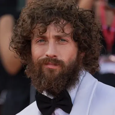 Aaron Taylor-Johnson profile photo