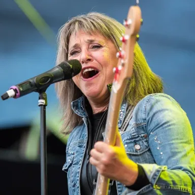 Suzi Quatro profile photo