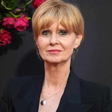 Cynthia Nixon profile photo