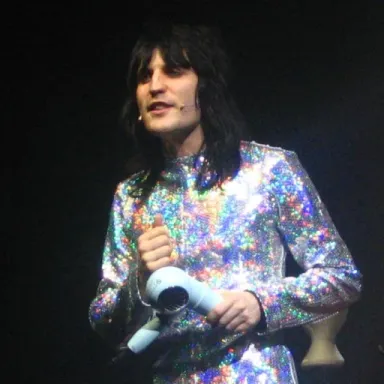 Noel Fielding profile photo