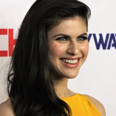Alexandra Daddario profile photo