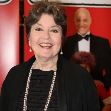 Lorraine Bayly profile photo