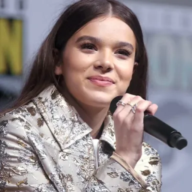 Hailee Steinfeld profile photo