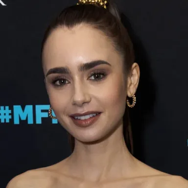 Lily Collins profile photo