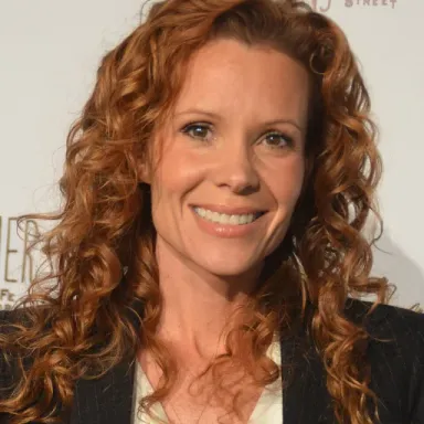 Robyn Lively profile photo
