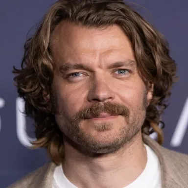Pilou Asbæk profile photo