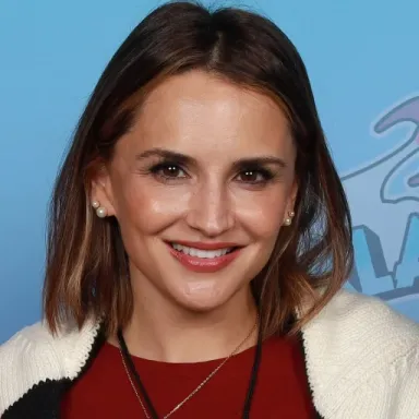 Rachael Leigh Cook profile photo