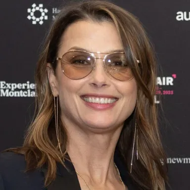 Bridget Moynahan profile photo