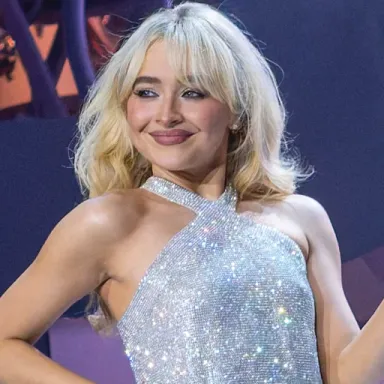 Sabrina Carpenter profile photo
