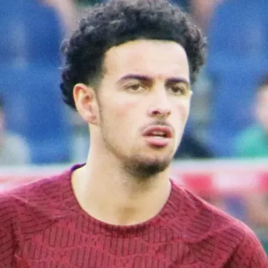 Curtis Jones (footballer, born 2001) profile photo