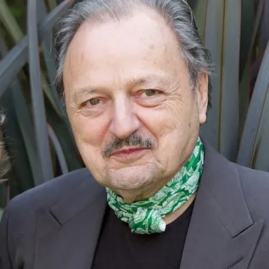 Peter Bowles profile photo