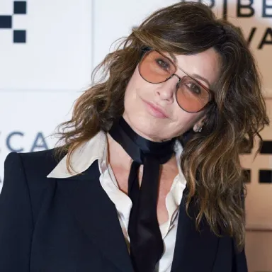 Gina Gershon profile photo