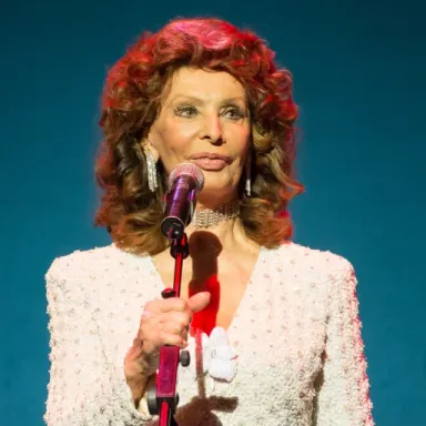 Sophia Loren profile photo