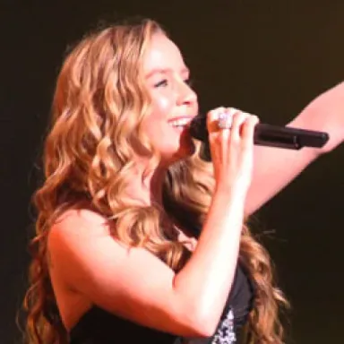 Lisa Lavie profile photo