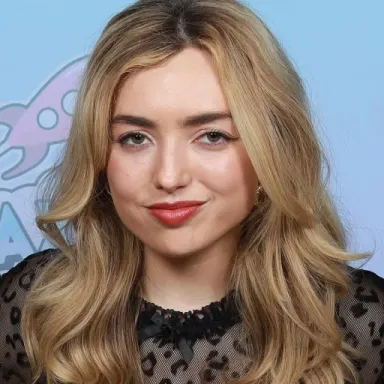 Peyton List (actress, born 1998) profile photo