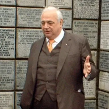 Roy Hudd profile photo