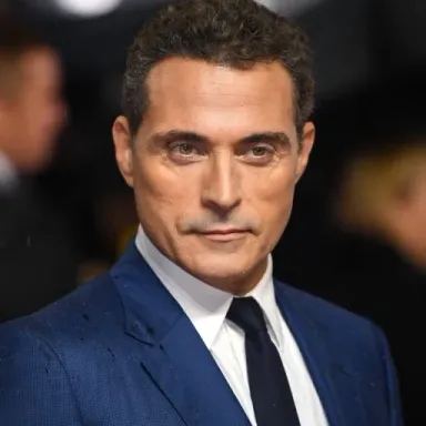Rufus Sewell profile photo