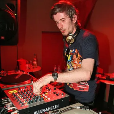 Kavinsky profile photo