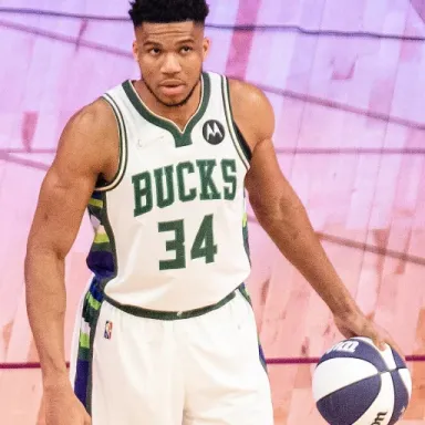 Giannis Antetokounmpo profile photo