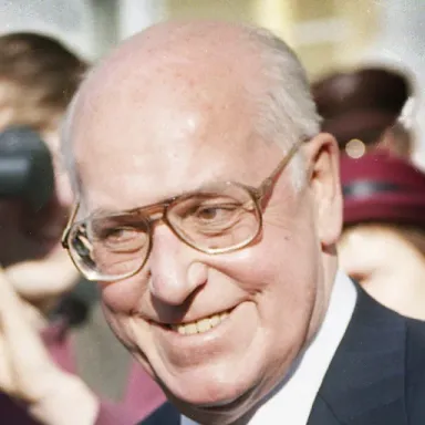 Lennart Meri profile photo