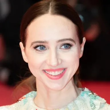 Zoe Kazan profile photo