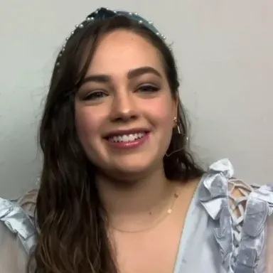 Mary Mouser profile photo