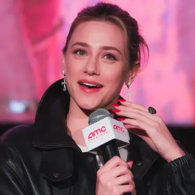 Lili Reinhart profile photo
