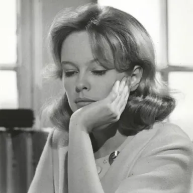 Sandy Dennis profile photo