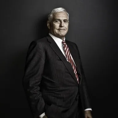 Bob Lutz (businessman) profile photo